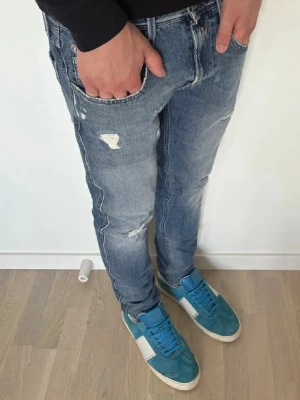 Replay jeans - Replay jeans | Storlek 31/32 | Modell: Anbass | Bra skick, defekt syns i bild