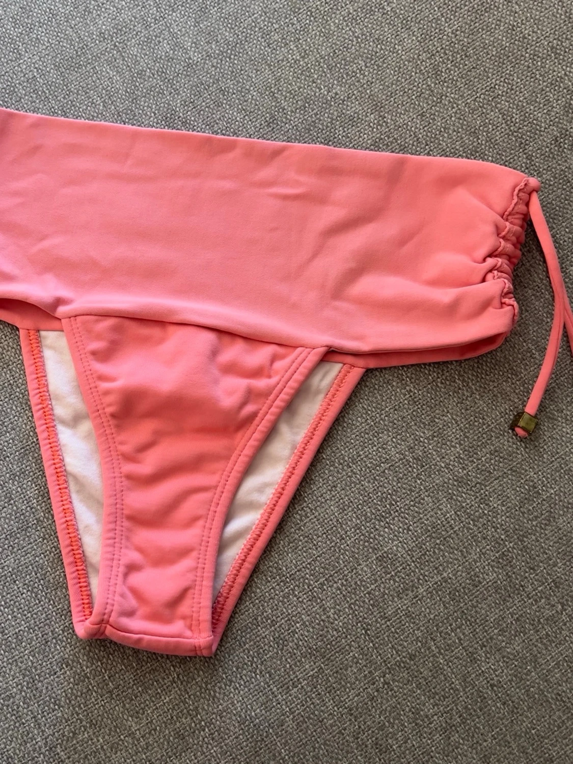 Rosa bikiniunderdel med snörning - 1