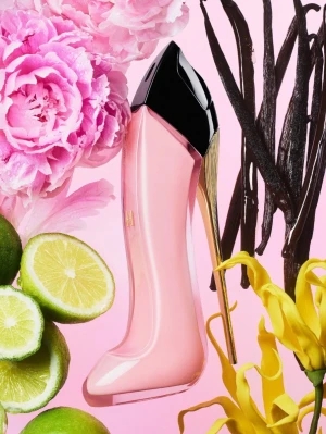 Good Girl Blush parfym stilettklack - Säljer min Carolina Herrera parfym som jag använt en gång då jag inte gillade doften på mig. 50 ml. 