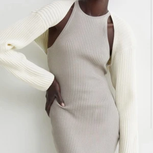 Kofta  - Fin H&M kofta💕 Skriv privat för egna bilder 