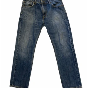 Vintage Levis Jeans - Sjukt snygga och stilrena levis jeans. Storlek 32:30. Cond: 8/10, riktigt bra kondition för att vara vintage. Modellen är 505.