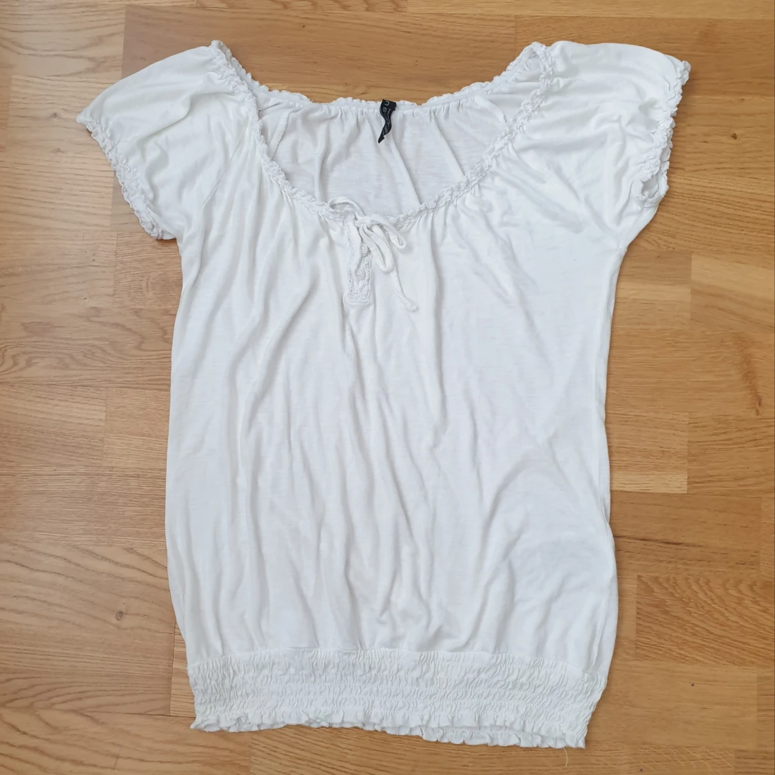 Vit topp off shoulder - 90