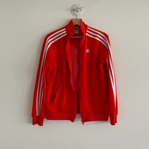 Adidas träningströja L - Adidas tröja storlek L