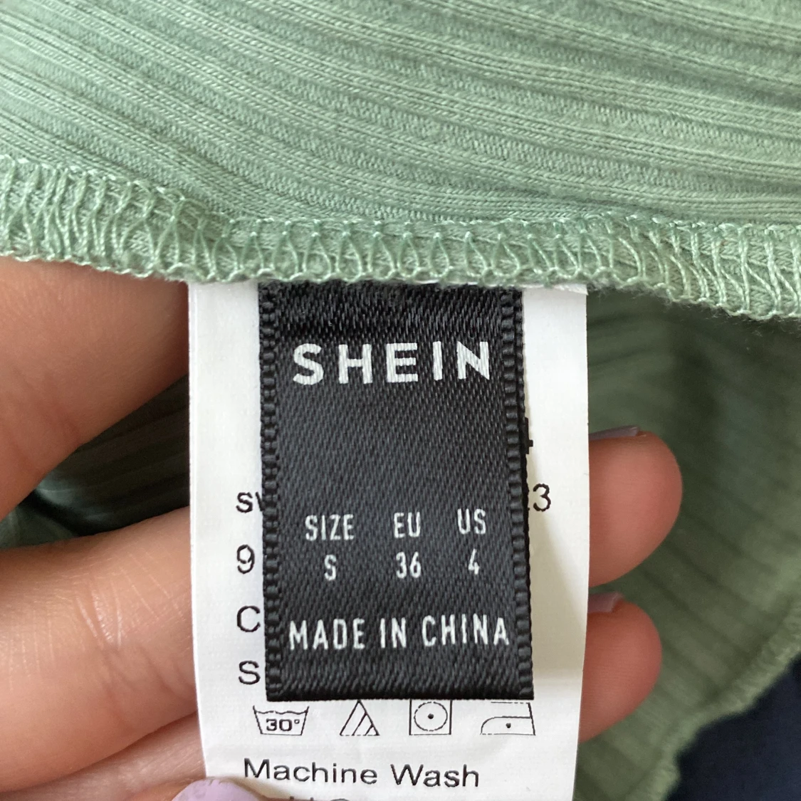 Grön enarmad topp strl S - 90