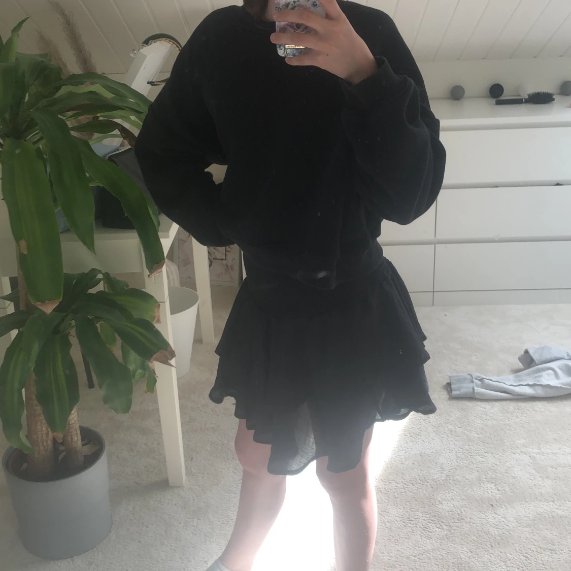 Svart volangkjol - 91