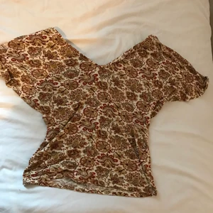 Zoul topp - Zoul topp i storlek S:)