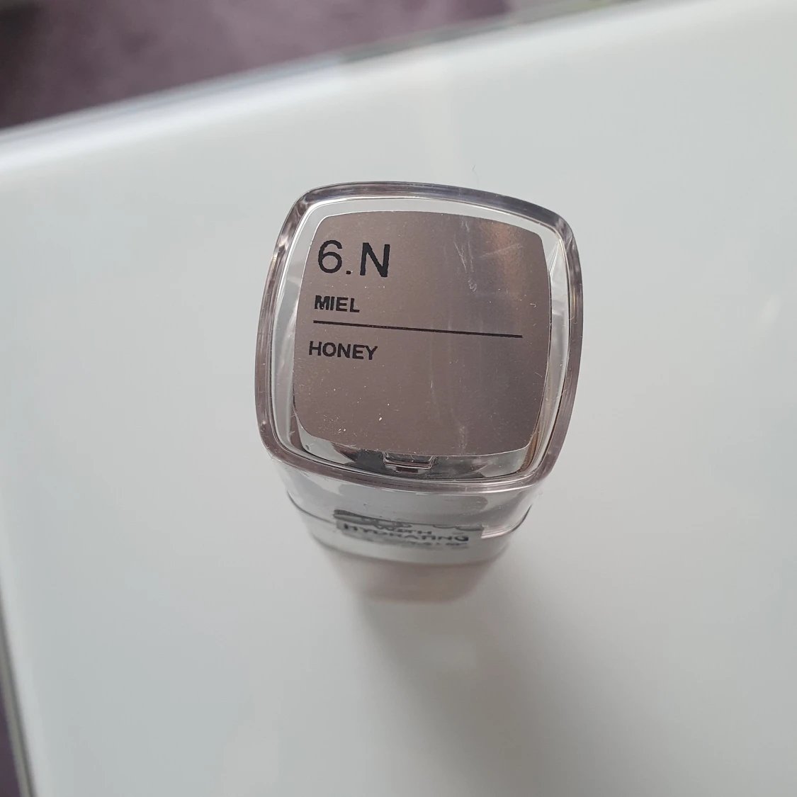 L'Oréal True match foundation oöppnad - 90