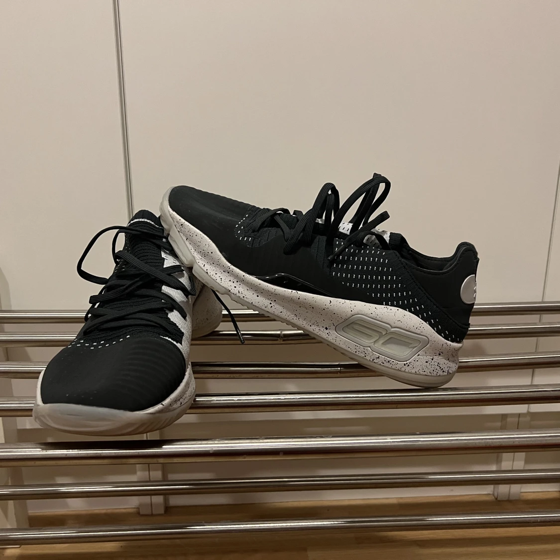 Under Armour delivery free - 91