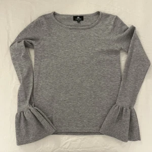 Tröja - Fin stickad tröja från Chelsea!