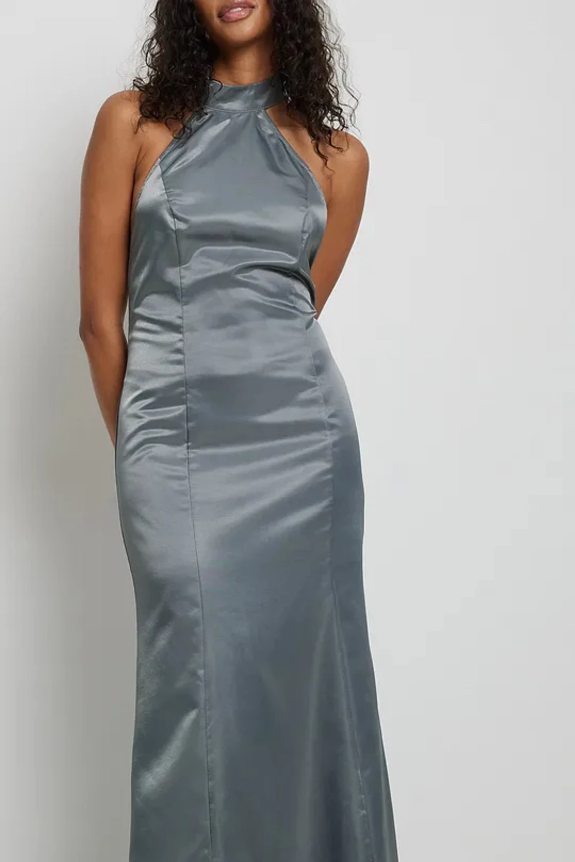 Klänningar Stl 32 och 34 nya.