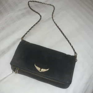 Zadig väska - Färgen e typ mörkblå/grå Pris kan diskuteras