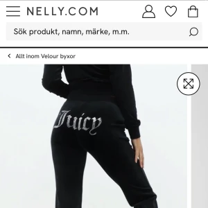 Juicy byxor - läs hela innan du skriver!!!!helt sprillans nya juicy couture byxor, endast testade i 1 timme men säljs pga för stora❤️ köptes för 1000kr men säljer för 700 men kan säljas för 600 vid snabb affär då jag behöver pengar❤️Finns bilder!
