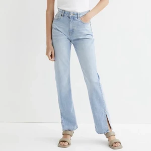 Jeans med slits  - Jenas med slits från hm orginal priset 399 men nu 199
