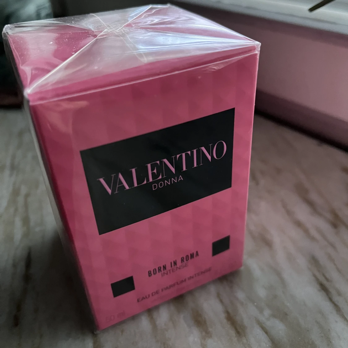 Valentino perfym  - 90