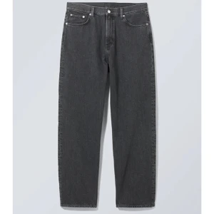 weekday byxor  - grå galaxy jeans från weekday. 