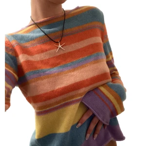 söt stickad tröja - vårig o färgglad stickat tröja! Sjukt unik och cool, köpt på humana 💥