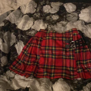 Snygg kjol - Sååå snygg men tyvärr för liten för mig  :/