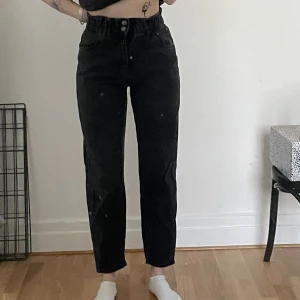 Pull & bear jeans  - Fina jeans från pull & bear. Jag är en XS/171 för referens.