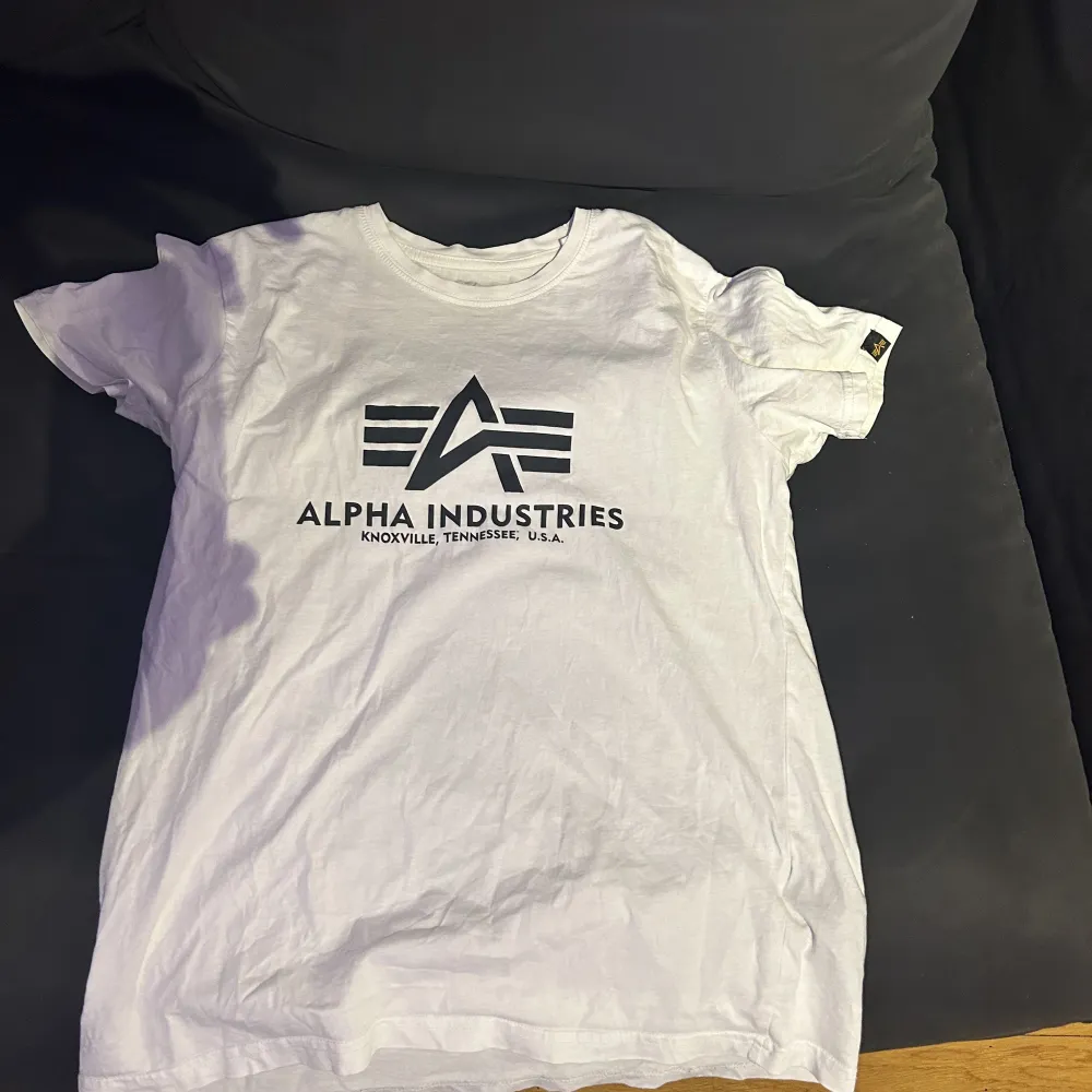 Alpha industri T-shirt  Storlek M. T-shirts.