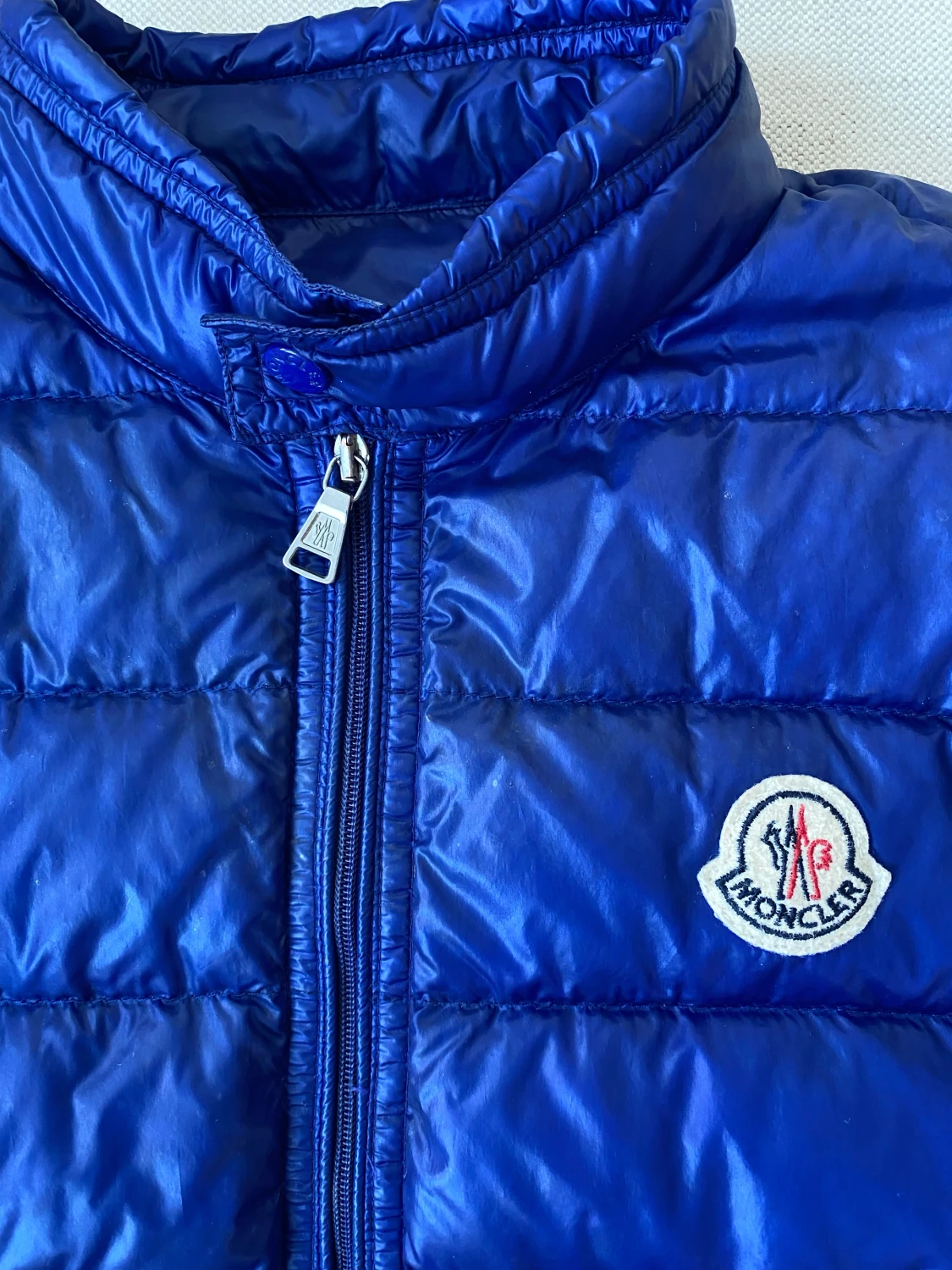 Moncler  - 90
