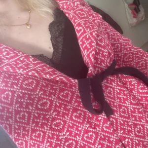 Odd Molly liknande kofta - En kofta från märket Emilia liknar en odd Molly kofta