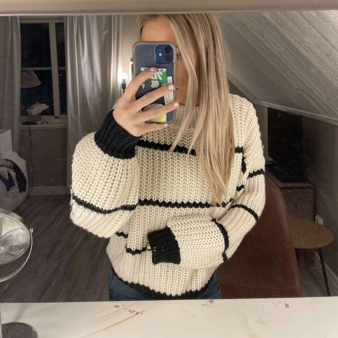 Stickad tröja stl S 