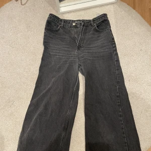 Jeans från zara - Dessa jeans kommer inte till användning längre. De är fortfarande i bra skick