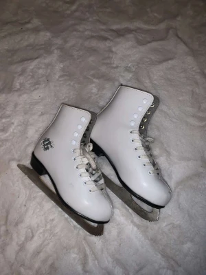 Skridskor  - Perfekta fram mot vintern om man är sugen på att åka lite skridskor. 