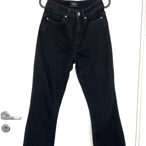 Jeans från Vero Moda  - Helt nya jeans från Vero Moda 