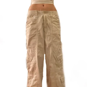 low waist cargopants - urban outfitters cargopants