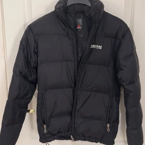 Pufferjacka - Pufferjacka från 8848 fint skick!