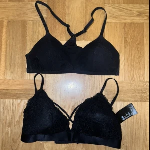 Bralette  - 2 bralettes, uppe i stl 36 och nere i stl M. Nere har även två X band som sitter vid bröstet och har knäppning bak. 30kr styck 
