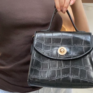 Väska - Liten söt fin väska. Aldrig använd. 