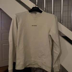 Leus Deux - Storlek S.  Nyskick Köparen står för eventuell frakt. Kan även hämtas i Karlstad 