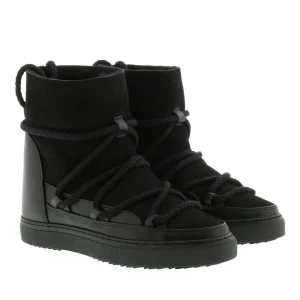 Inuikii Sneaker Classic Wedge Black - Använda 2-3 gånger, men gillar ej stilen. Har kvar lådan också ☺️