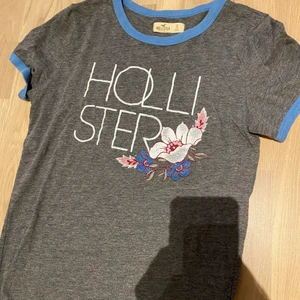 T-shirt - Jättefin, somrig och vacker!! Köparen står för frakten.