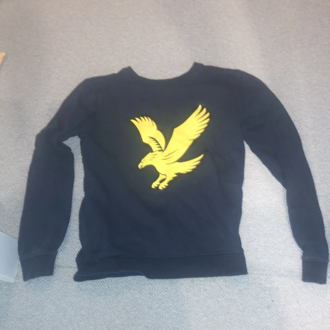 Marinblå Lyle and Scott tröja