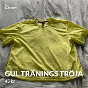Gul tränings tröja att ha till exempel över ett linne när man är ute och springer. Inte använd så mycket Max typ 4 gånger 