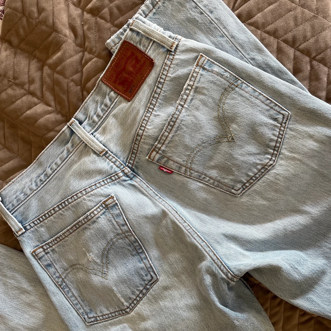 LEVIS JEANS