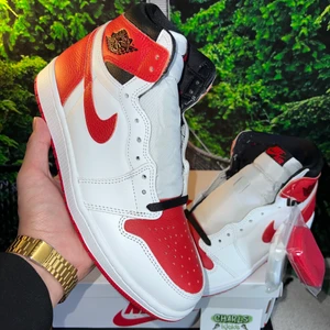 Air Jordan 1 High OG “Heritage”🥤 - Air Jordan 1 High OG “Heritage”🥤  Storlek:  -43  Pris: 2699kr  