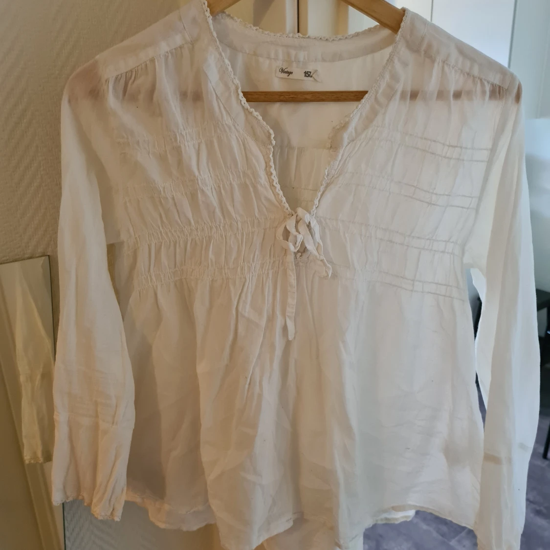 Vit blus vintage - 90