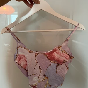 Topp - Fin topp strl s! Aldrig använd