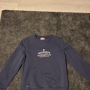 Morris tröja  - Använd 5-10 gånger. Storlek M men passar S lika bra. Ny pris 1200. Säljer för 450. Kan mötas/fraktas