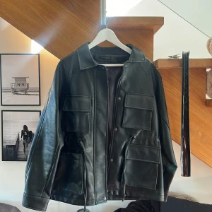 Jacka från pull&bear - Använd jacka men fint skick 