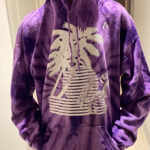 Axwell A Ingrosso Hooodie merchandise  - Snygg Hoodie från Axwell Ingrosso Merch