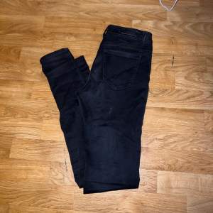 Svarta skinny jeans, sköna och stretchiga