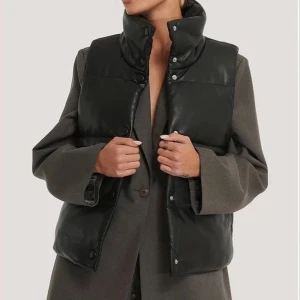 NAKD skinn väst - NAKD skinn väst storlek S❤️ använd ett par gånger nypris 640kr