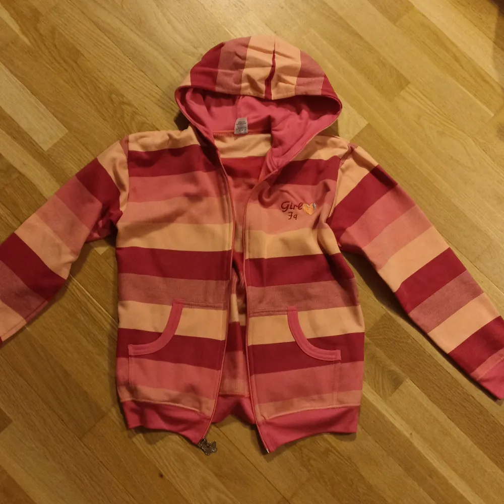 Second hand. Sweater for girl size 12. . Hoodies.