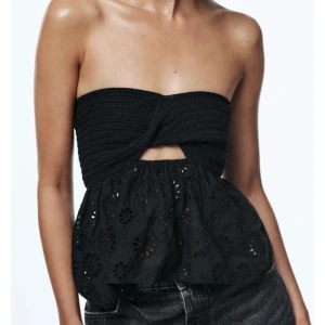 Oanvänd top från Zara storlek M - Helt oanvänd top från Zara, jättefin i storlek M