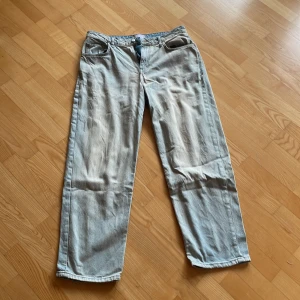 Asos jeans  - Ett par schyssta jeans från asos  Storlek: w34 l30  Men passar w32 och l32 Nypris 600